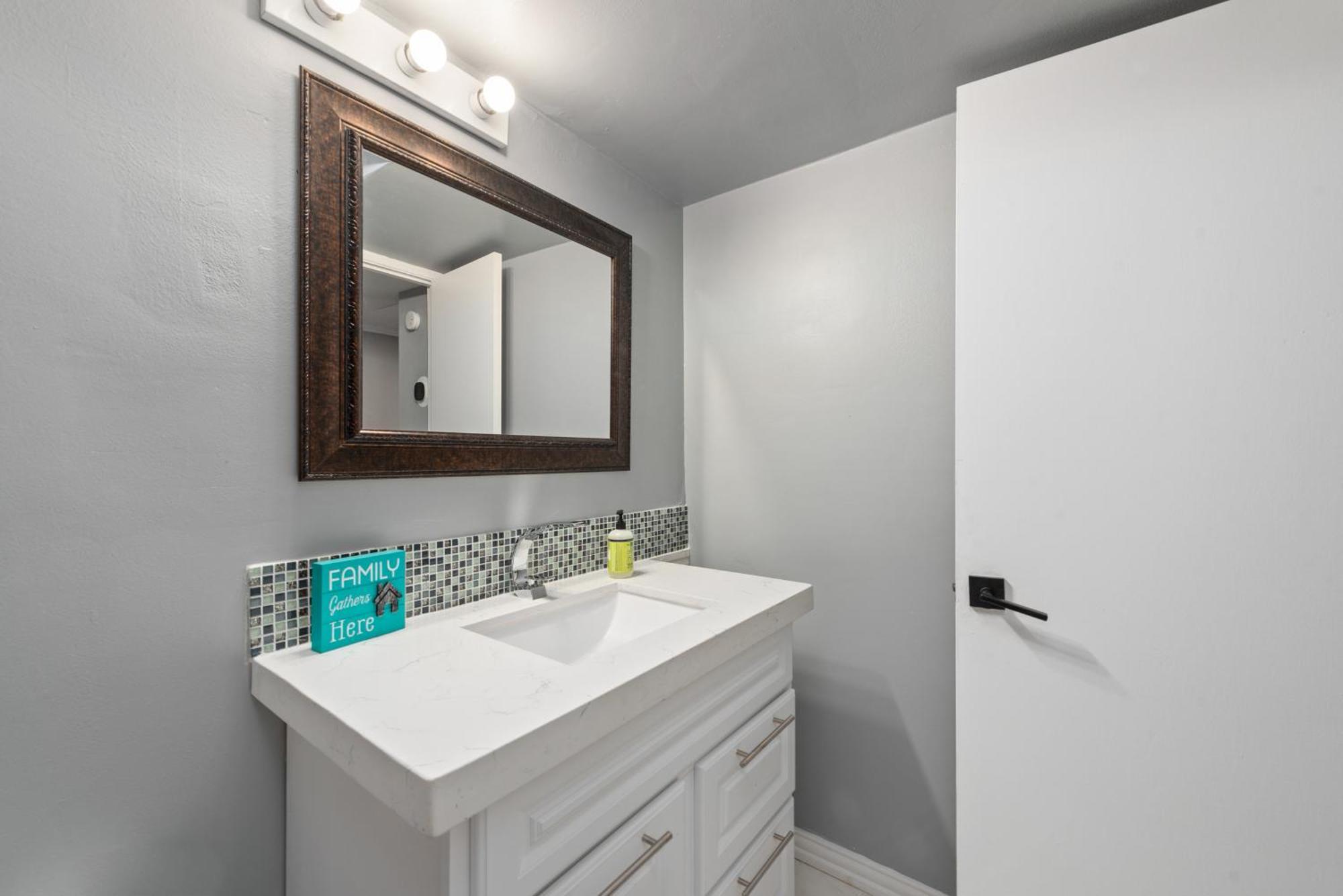 Tiffany Hip Montrose Apt Near Medcenter Uh & Nrg Houston Exterior photo