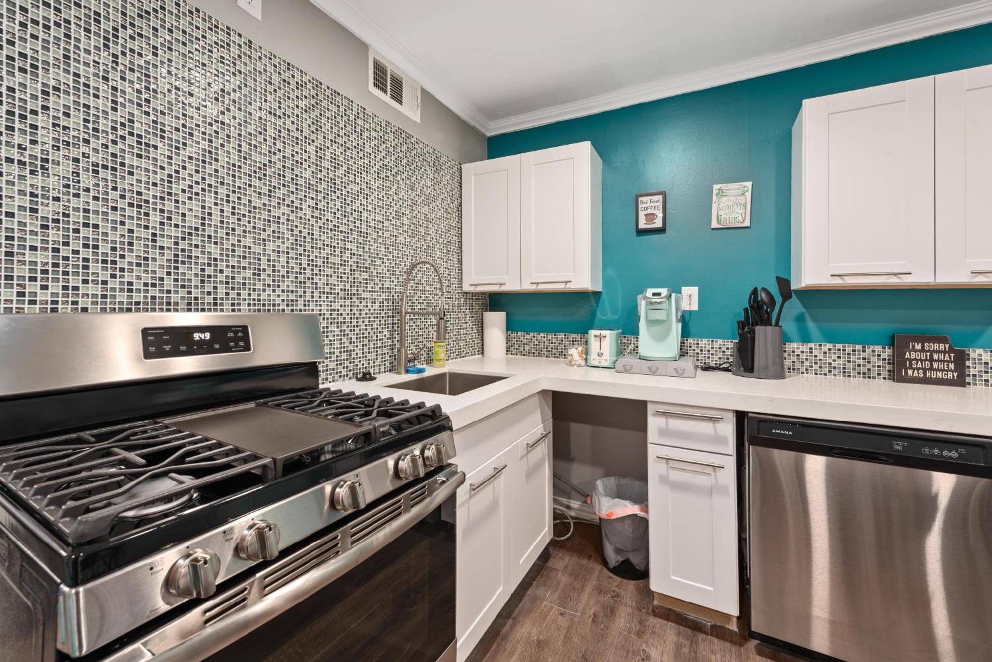 Tiffany Hip Montrose Apt Near Medcenter Uh & Nrg Houston Exterior photo