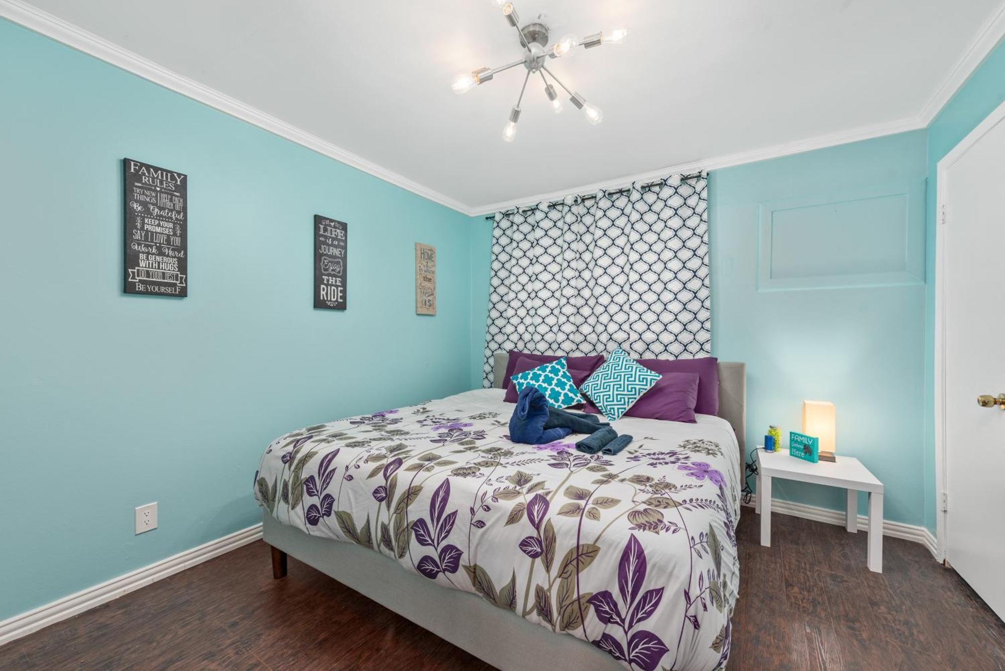 Tiffany Hip Montrose Apt Near Medcenter Uh & Nrg Houston Exterior photo